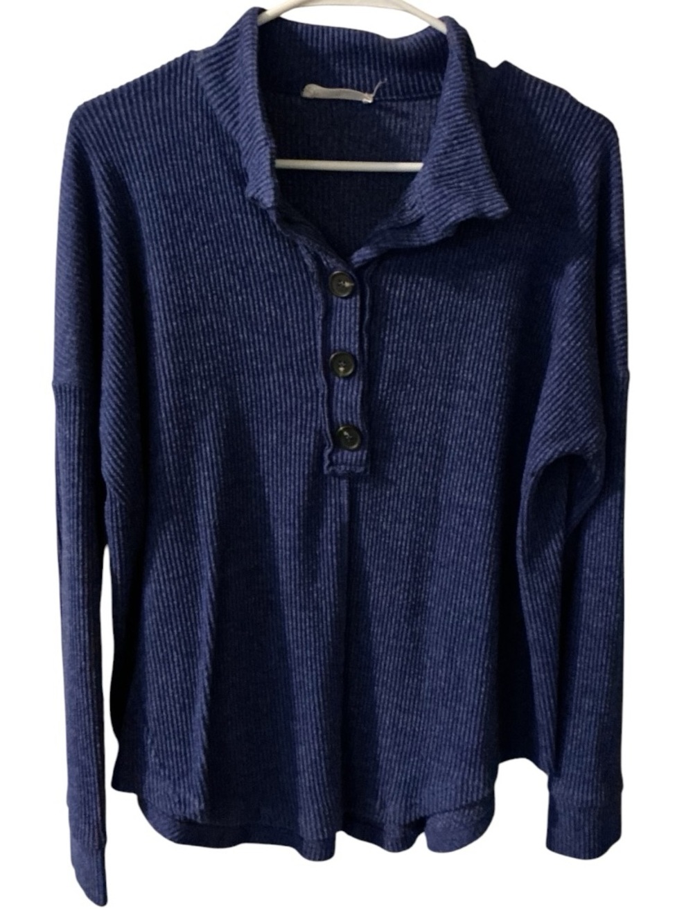 🙋🏻‍♀️Zenana Outfitters Navy Ribbed Button-Front  Sweater